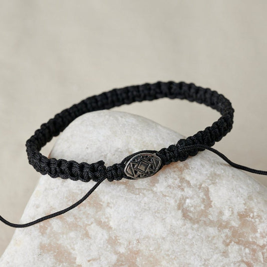 Pulsera tejida para hombre