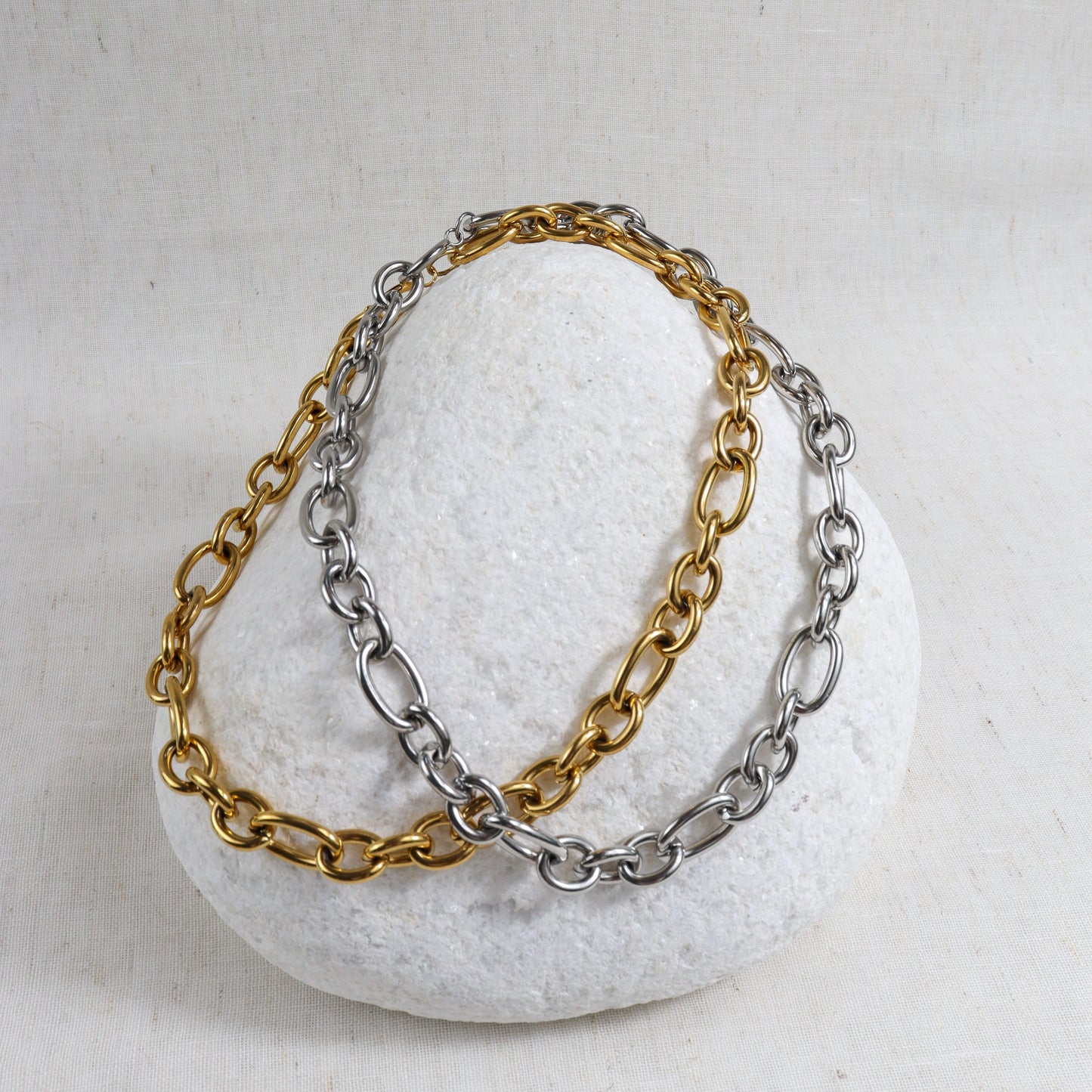 Oval Link Chain Necklace | Gold