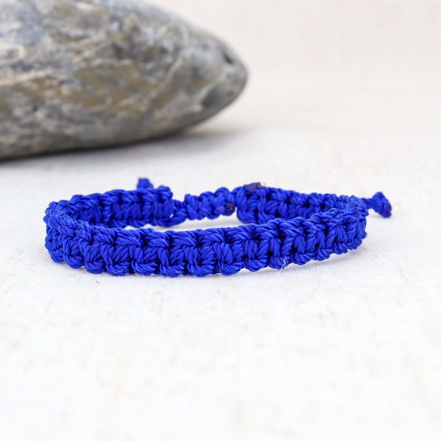 Pulsera tejida para hombre