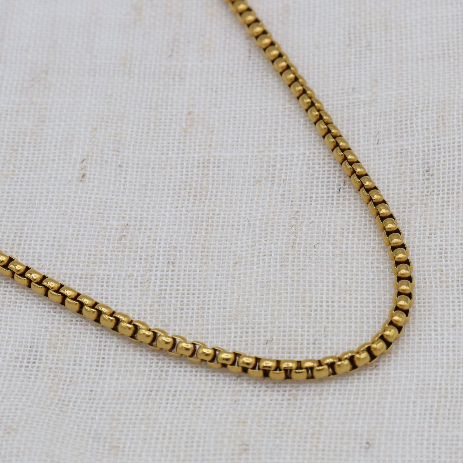 18K Gold Box Chain Necklace